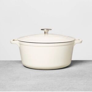 HEARTH & HAND NWT 5qt enameled cast iron Dutch oven -cream